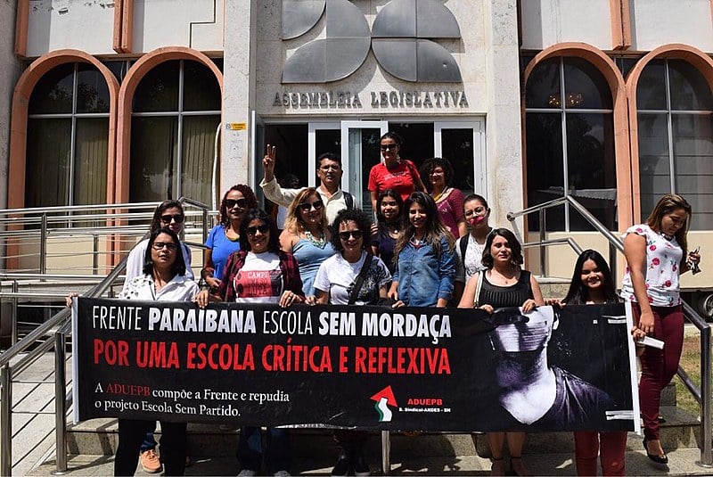 Frente paraibana escola sem mordaça esteve presente