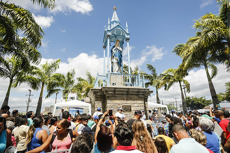O festejo em homenagem à santa no Recife começou em 1904, ano do cinquentenário do dogma da Imaculada Conceição no Brasil