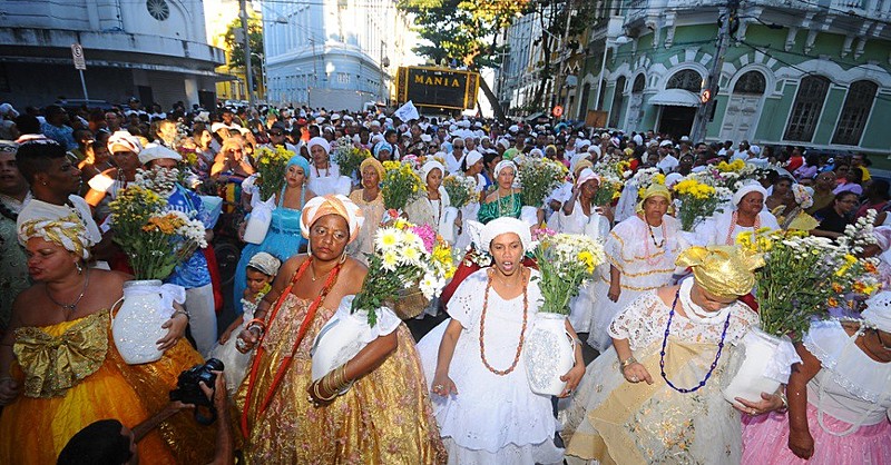 Caminhada conta com a participação de organizações do movimento negro, religiões de matriz afro e grupos culturais