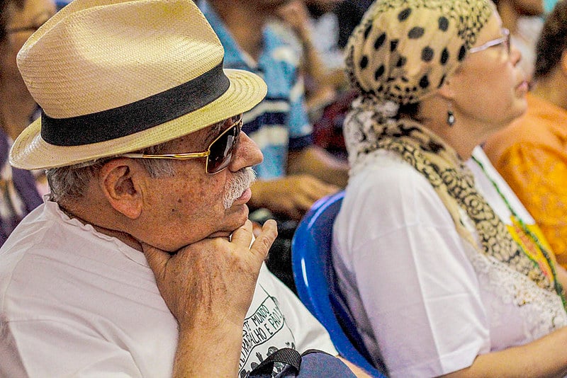 Padre Henrique: “ Apesar de Jesus nascer como um sem casa, um sem teto, ele é sinônimo de felicidade e de bondade”