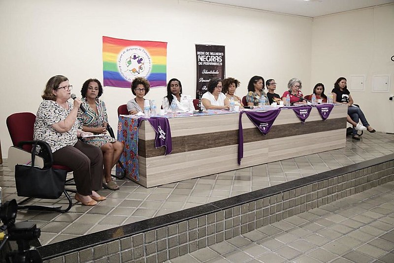 Fórum de Mulheres de Pernambuco e a Rede de Mulheres Negras de Pernambuco realizaram um debate com candidatas a deputadas de esquerda