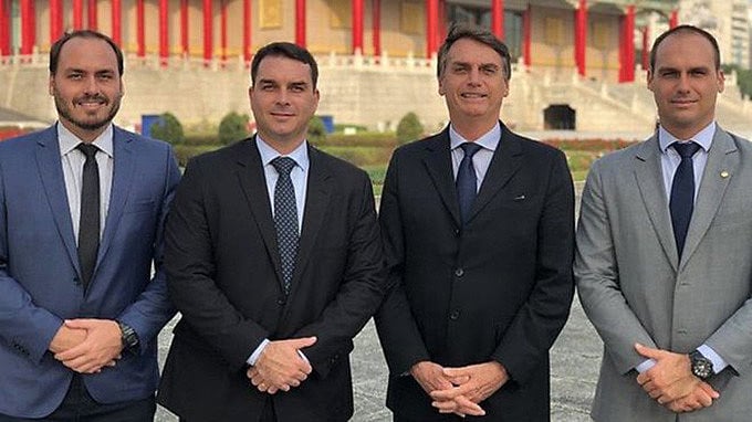 São todos "pequenos ladrões”: bolsonaros, seus agregados e elites nativas tradicionais.