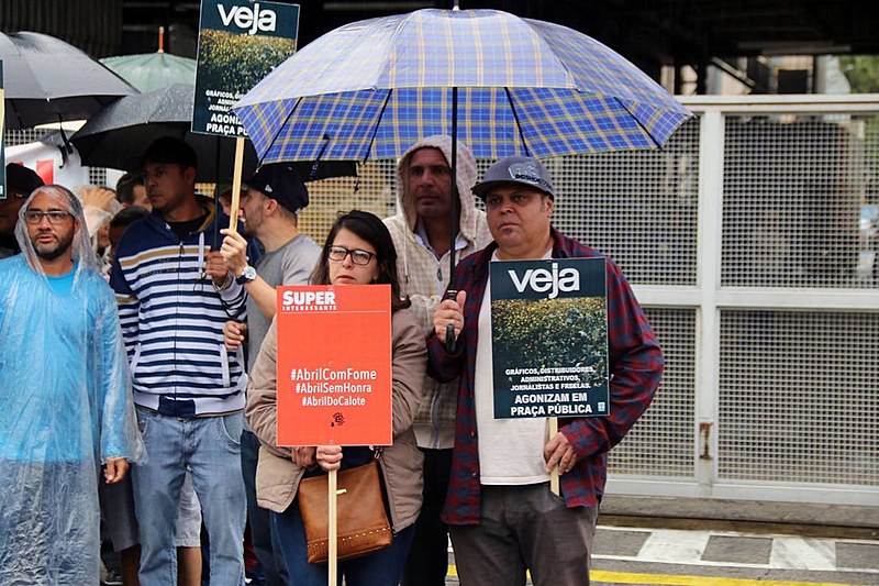 Trabalhadores demitidos se mobilizam para garantir que o Grupo Abril cumpra com seus compromissos trabalhistas