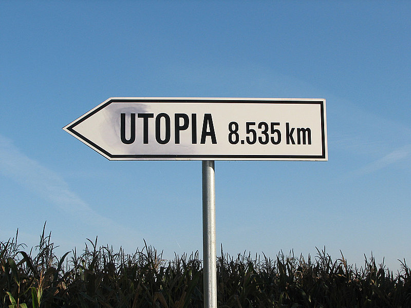 Teixeira Coelho, em seu livro "O que é Utopia", lembra que a utopia nem sempre é uma coisa boa