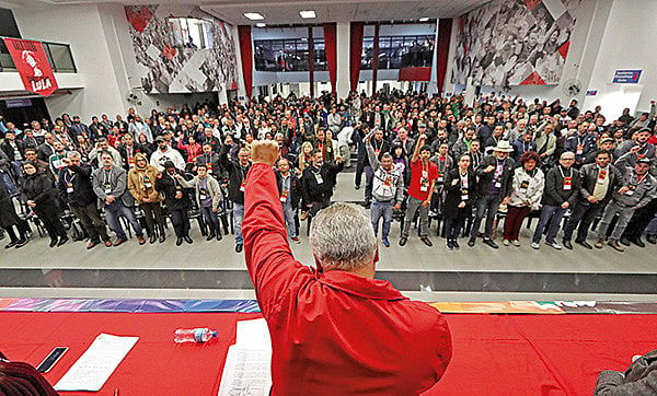 Democracia e Lula Livre foram os temas do 9º Congresso dos Metalúrgicos do ABC, encerrado neste sábado (20)