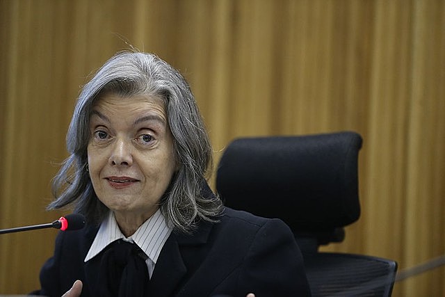 Presidenta de la Segunda Sala, Carmen Lúcia colocó el proceso del ex presidente al final de una cola de 12 procesos