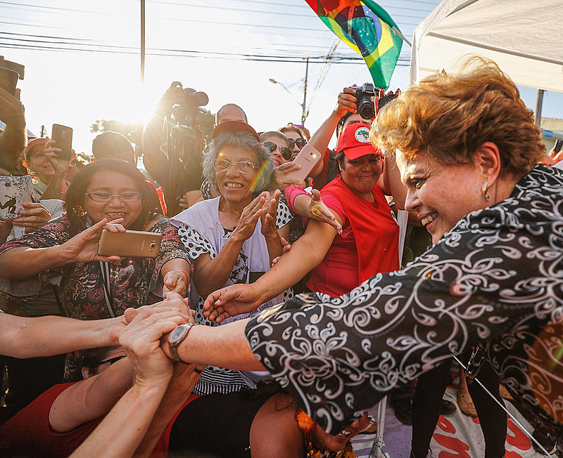 Decisão foi anunciada pela ex-presidenta na quinta-feira, após reunião com lideranças do PT em Belo Horizonte
