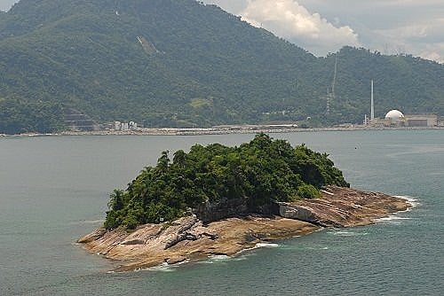 Ilha Samambaia, local onde Jair Bolsonaro foi multado por pesca irregular em 2012