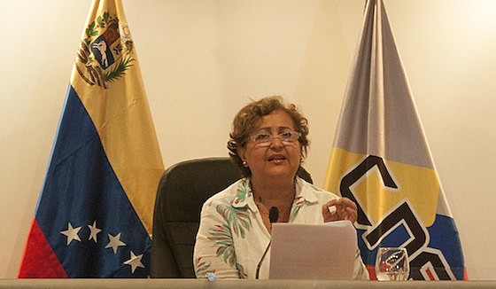 “A democracia não está representada nos partidos políticos, mas sim nos cidadãos”, afirma Tibisay Lucena, do CNE