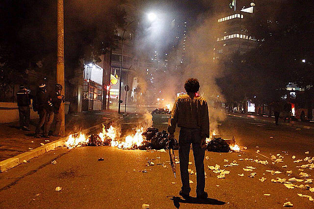 Los protesto de esta última semana terminaron en todos los casos en represión policial / José Eduardo Bernardes / Brasil de Fato
