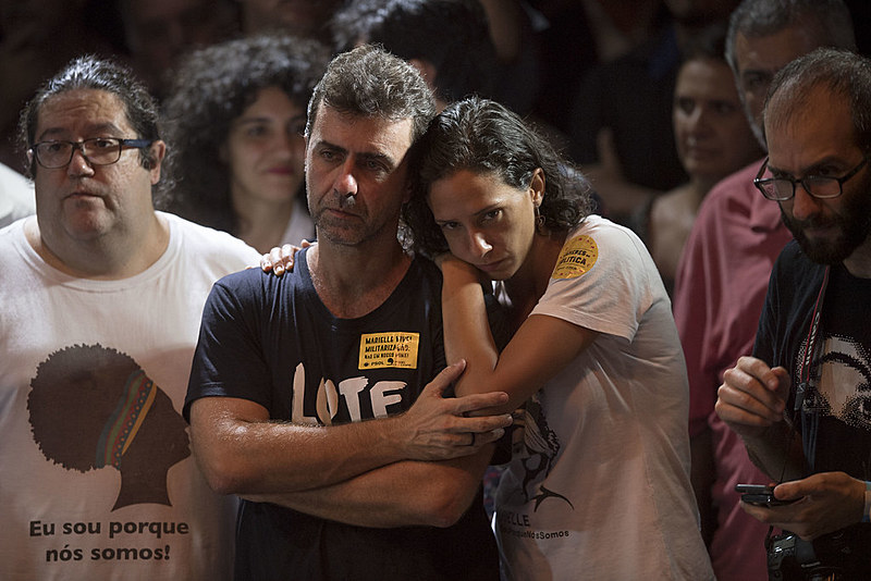 Marcelo Freixo, deputado estadual (PSOL-RJ) junto a companheira de Marielle Franco, Mônica Tereza
