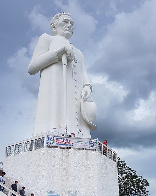 Estátua de Padre Cícero, em Juazeiro do Norte-CE.