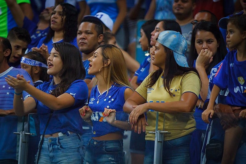 Interessa falar do povo, das pessoas que constroem o dia a dia do futebol