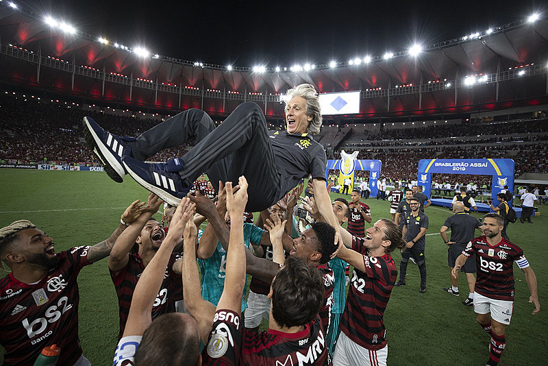 Elenco do Flamengo parte para a disputa da competição mais importante da temporada