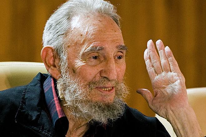 Segundo reitora da faculdade, aplicativo para celular "Fidel Entre Nós" é homenagem a ex-presidente cubano