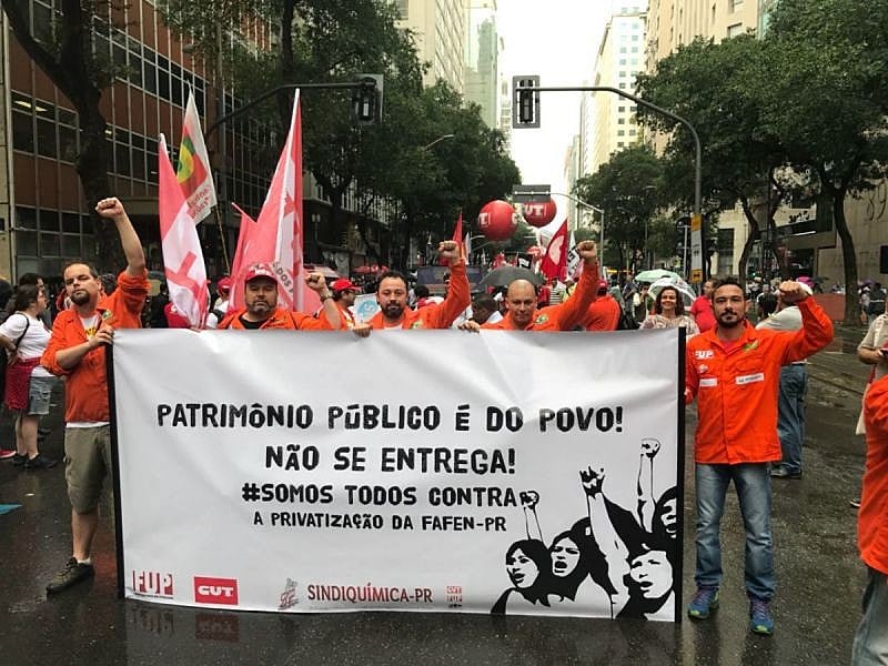 Manifestação de petroleiros no Paraná contra política de provatização