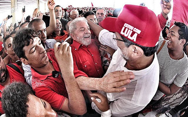 Movimentos pretendem reunir ao menos 50 mil pessoas na capital paranaense