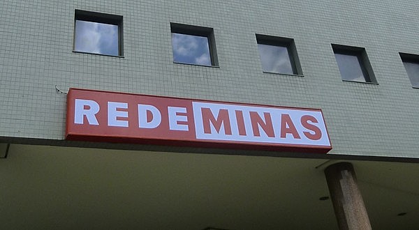 "Enquanto isso, a TV Rede Minas, principal televisão pública do Estado, continua com graves dificuldades financeiras"