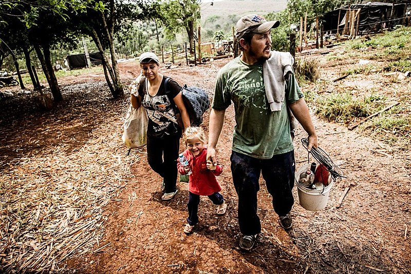 Desde maio deste ano, 457 famílias tiveram suas comunidades destruídas