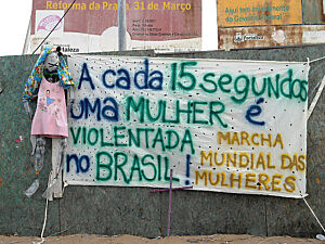 Podemos destacar que neste aniversário da lei, não temos muito a comemorar.