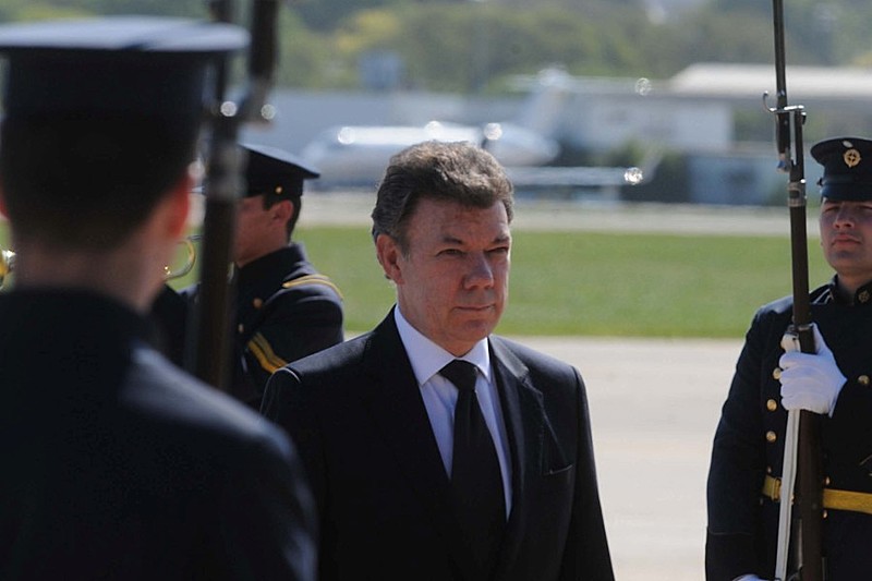 Nobel da Paz, J. Manuel Santos, escolheu ingressar na historicamente belicista OTAN