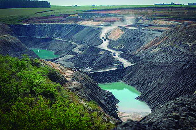 Extração de carvão no RS: impacto ambiental e social e ínfma geração de empregos