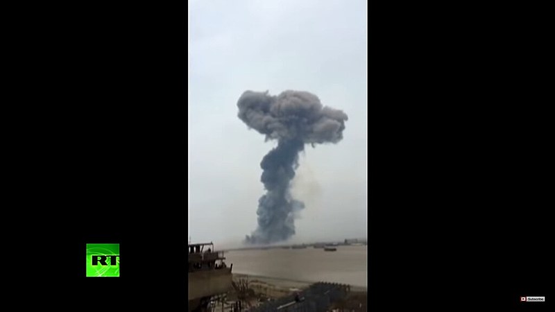 Explosão em fábrica de agrotóxicos na China foi sentida a até 40 km de distância e provocou destruição em um raio de 5 km