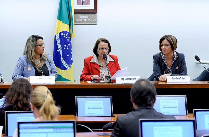 'Distritão' fará Brasil voltar à era dos coronéis