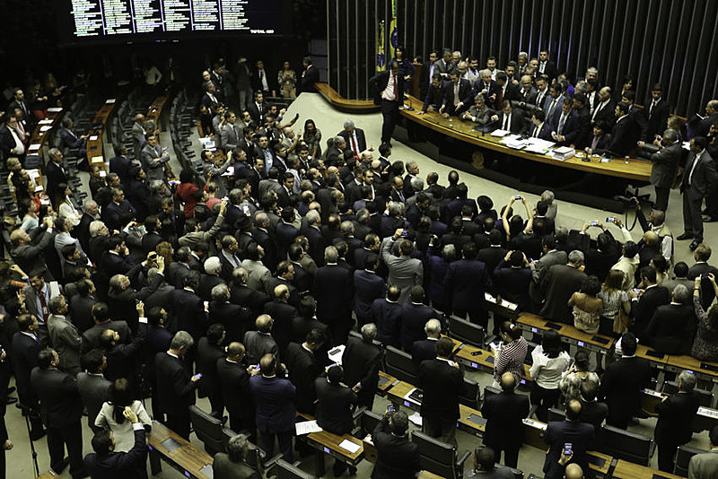 Oposição deixou no Plenário da Câmara após governo determinar reforço de tropas federais para proteger Esplanada