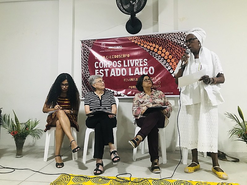 Na contramão do fortalecimento do fundamentalismo, igrejas e outros grupos religiosos tem se organizado