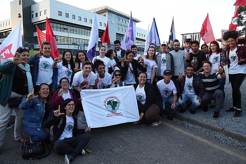 Vigília Lula livre já tem 215 dias de resistência em frente à Polícia Federal, onde Lula é mantido preso