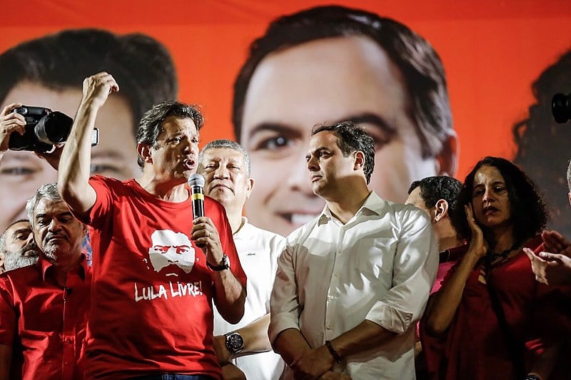 Pernambuco é um Estado politizado e as lideranças locais influenciam muito nos resultados, afirma o colunista.