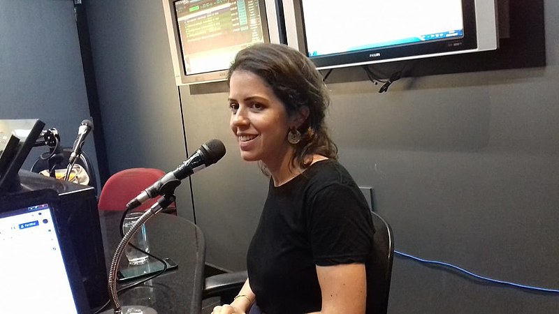 Júlia Pontés falou sobre a atuação do MAM e o porquê de as empresas de mineração impactarem tanto o meio ambiente, povos e territórios.