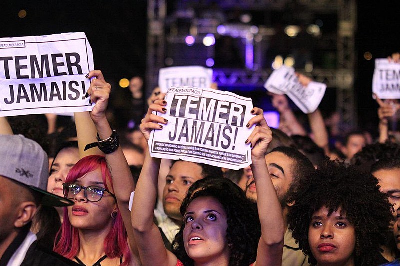 "Fora Temer" e "Lacerda Nunca Mais" foram palavras de ordem no evento