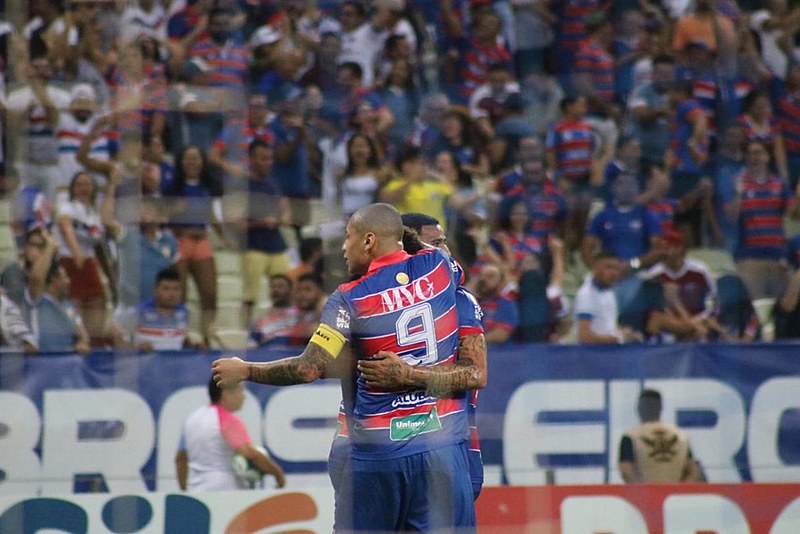 Esse projeto quer atingir uma parcela de torcedores que não podem ou que não desejam pagar 225 reais pela camisa oficial do clube.