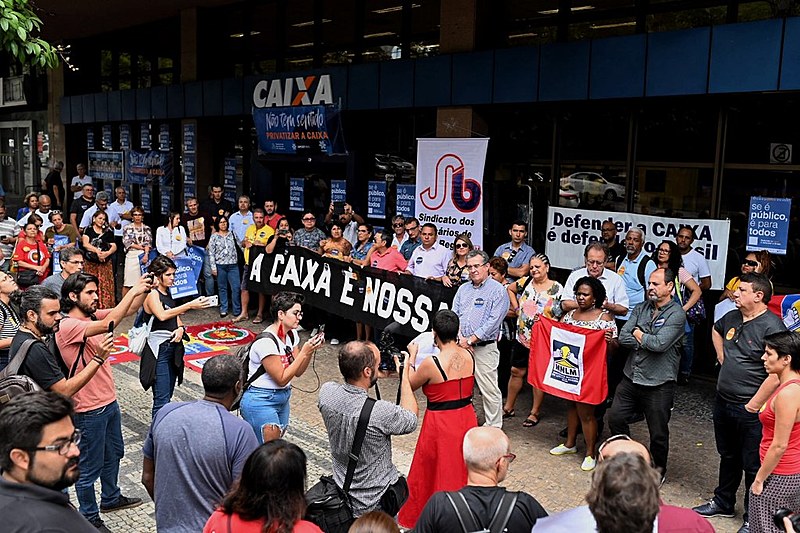Além do lançamento da Frente, aconteceu simultaneamente o seminário “Bancos Públicos e Desenvolvimento”