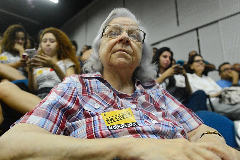 Atrasos de servidores no RJ começaram em dezembro de 2015