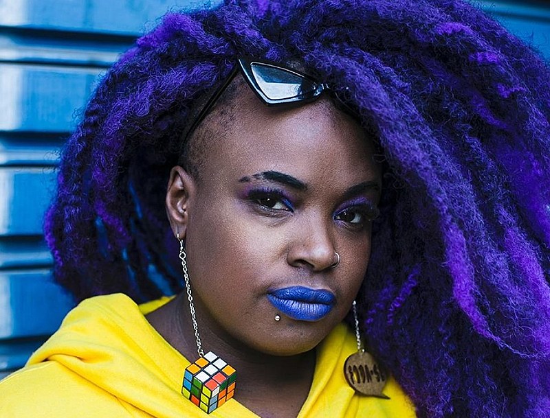 "O trabalho doméstico no Brasil ainda é análogo à escravidão", analisa a rapper, que trabalhou como empregada doméstica até 2009