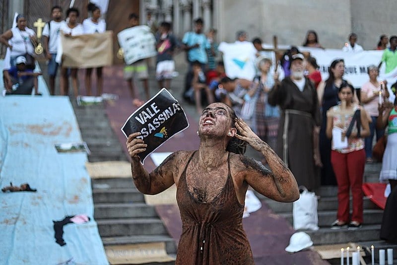 Ato na Praça da Sé, em São Paulo (SP) nesta sexta-feira (1º) em solidariedade e por justiça para os atingidos de Brumadinho