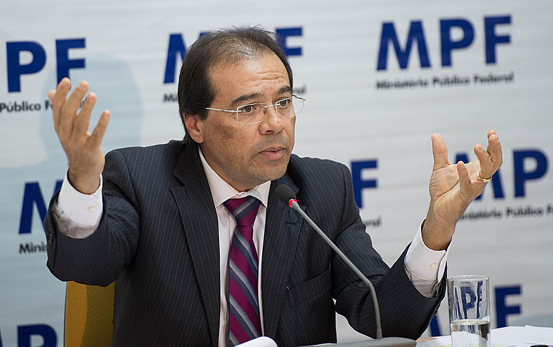 Nicolao Dino foi o mais votado entre os colegas do Ministério Público, mas pode não ser nomeado para a PGR