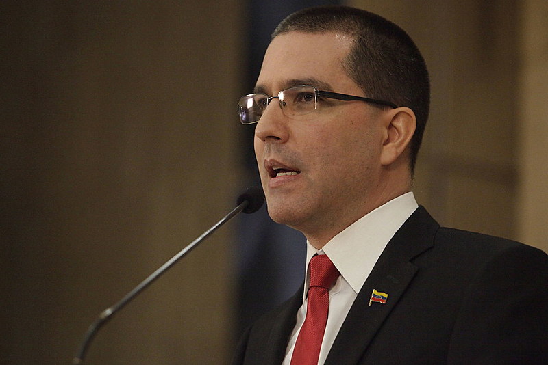 Jorge Arreaza afirmou que decisão foi tomada sob influência do governo norte-americano