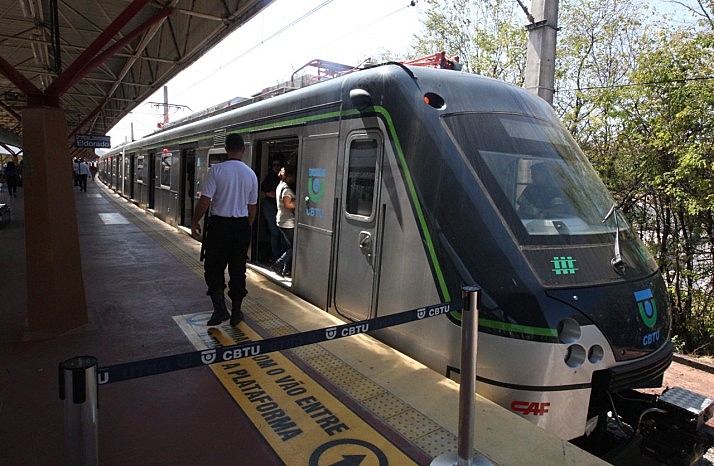 “Caso o metrô seja privatizado, estaremos na contramão da história e da mobilidade urbana”, diz uma nota do Sindimetro