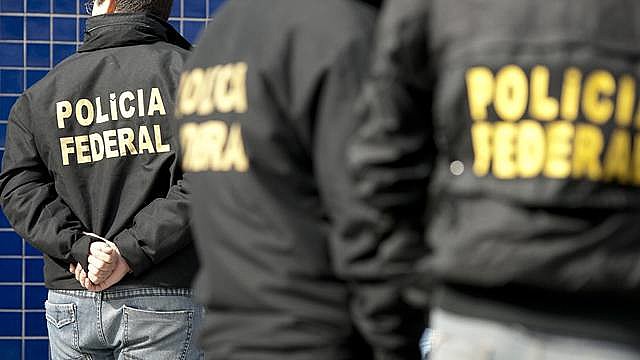 Segundo a PF, cerca de 270 policiais federais e 21 auditores fiscais federais agropecuários participam dos trabalhos