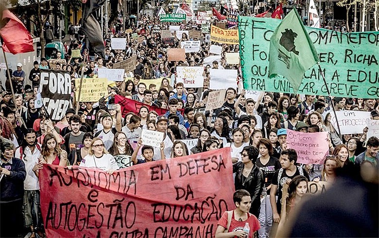 Em 2016, secundaristas ocuparam diversas escolas no país todo