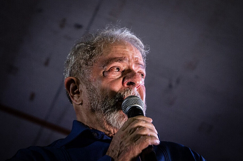 Ex-presidente Lula chora em discurso durante sua Caravana pelo Nordeste