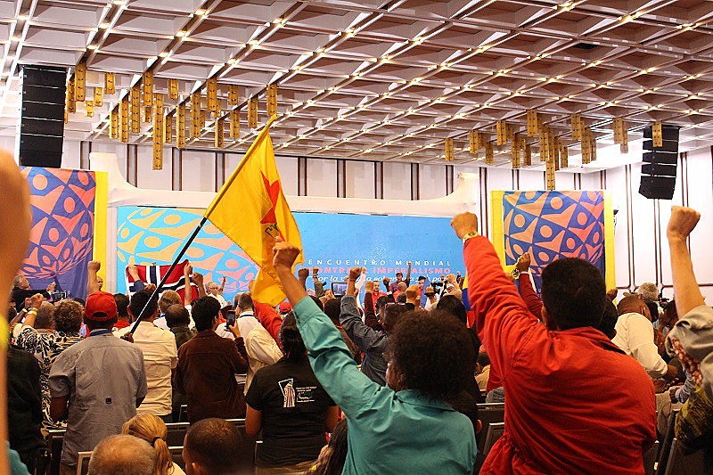 A declaração final e moções de apoio foram aprovadas por unanimidade.