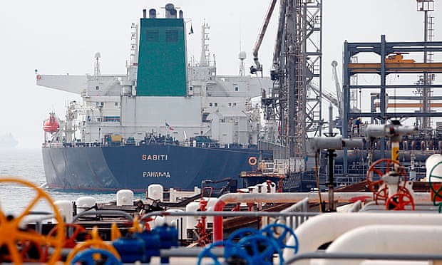 "Hoje, os EUA dependem muito menos do petróleo do Golfo Pérsico", analisa professor da FGV