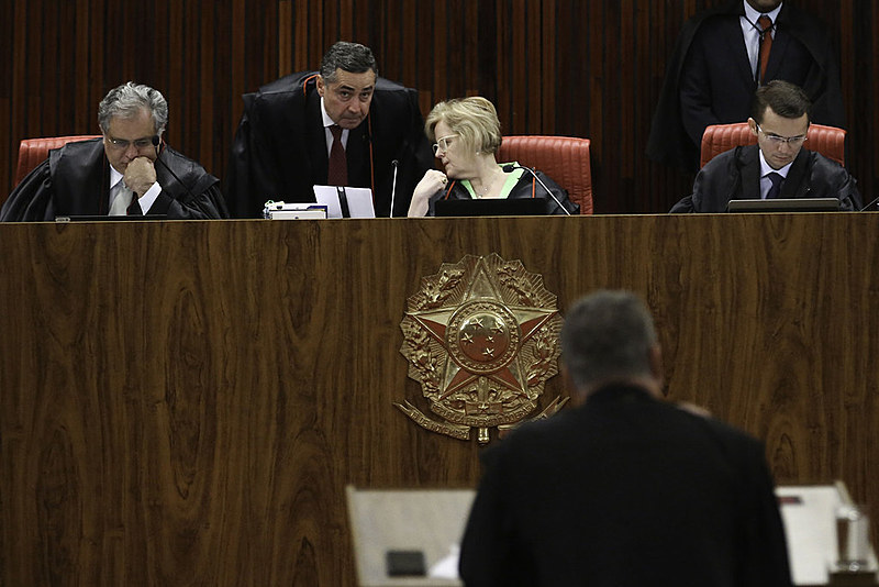 TSE analisa registros de candidaturas à Presidência da República
