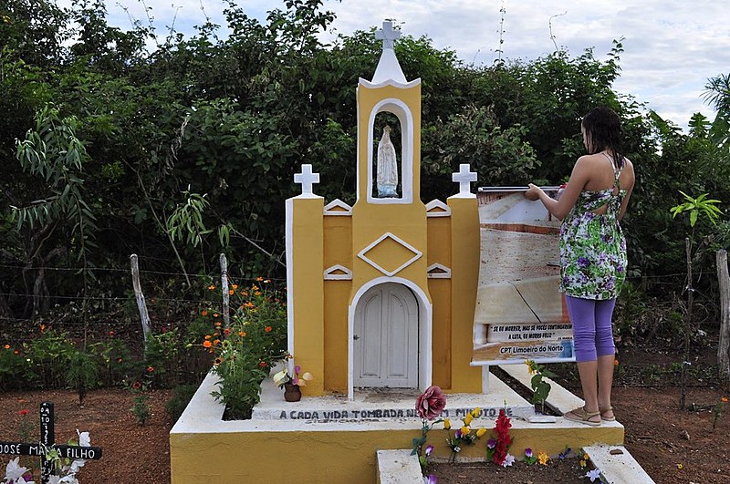 Cruzeiro que marca o local do assassinato