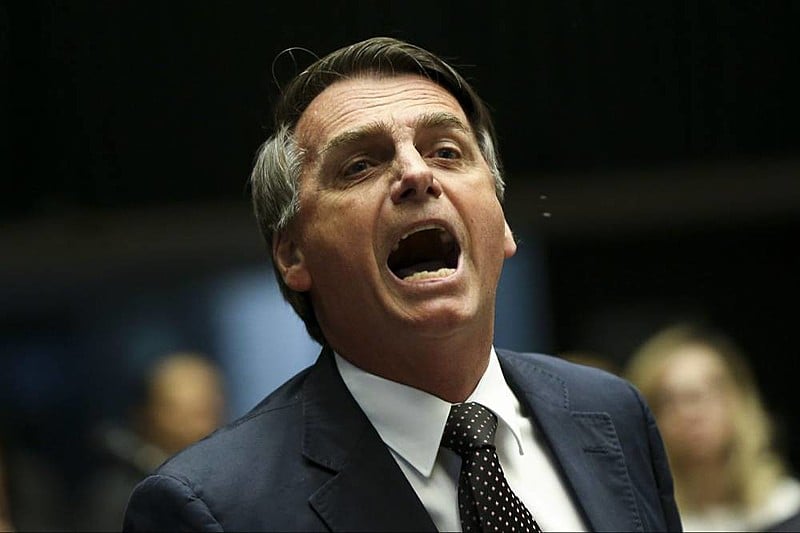Jair Bolsonaro recuou e não comparecerá nas manifestações que pretendem defender a sua governabilidade